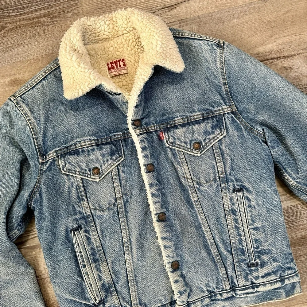Vintage Levi’s made in USA denim trucker coat jacket fleece lined mens Small - Picture 1 of 5